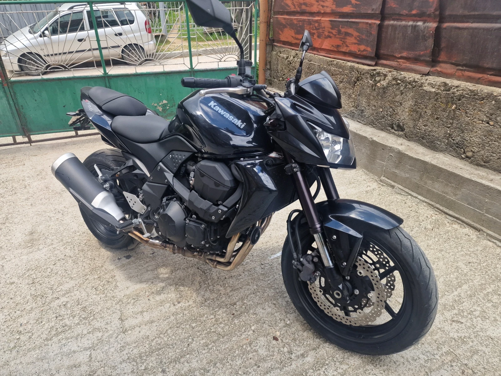 Kawasaki Z, снимка 14 - Мотоциклети и мототехника - 54631753