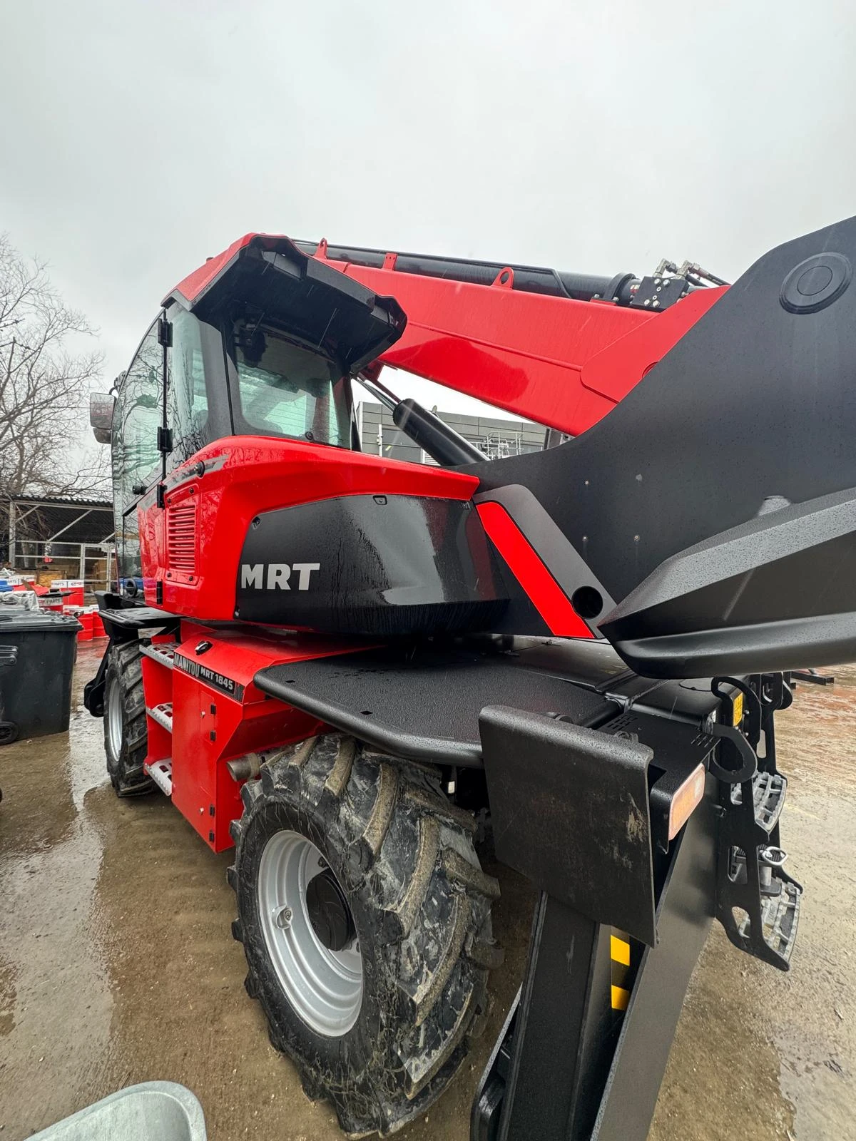 Телескопични товарачи Manitou MRT1845 - изображение 3