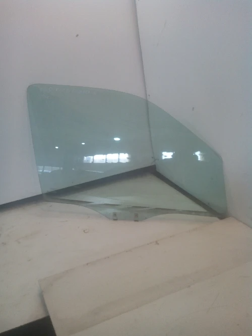 Стъкло врата предно дясно Форд Маверик