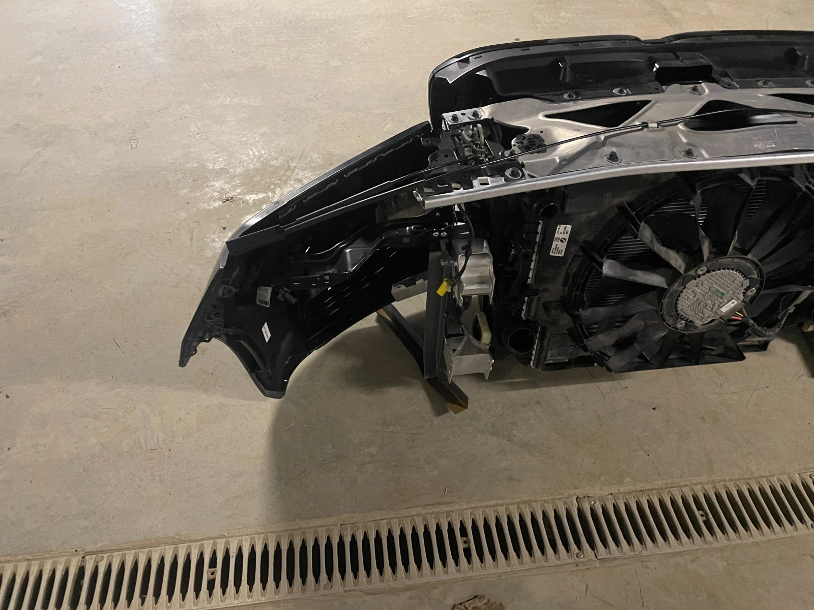 Напълно окомплектована предна броня и преден панел за BMW 7 G11 LCI M SPORT, снимка 5 - Части - 53801690