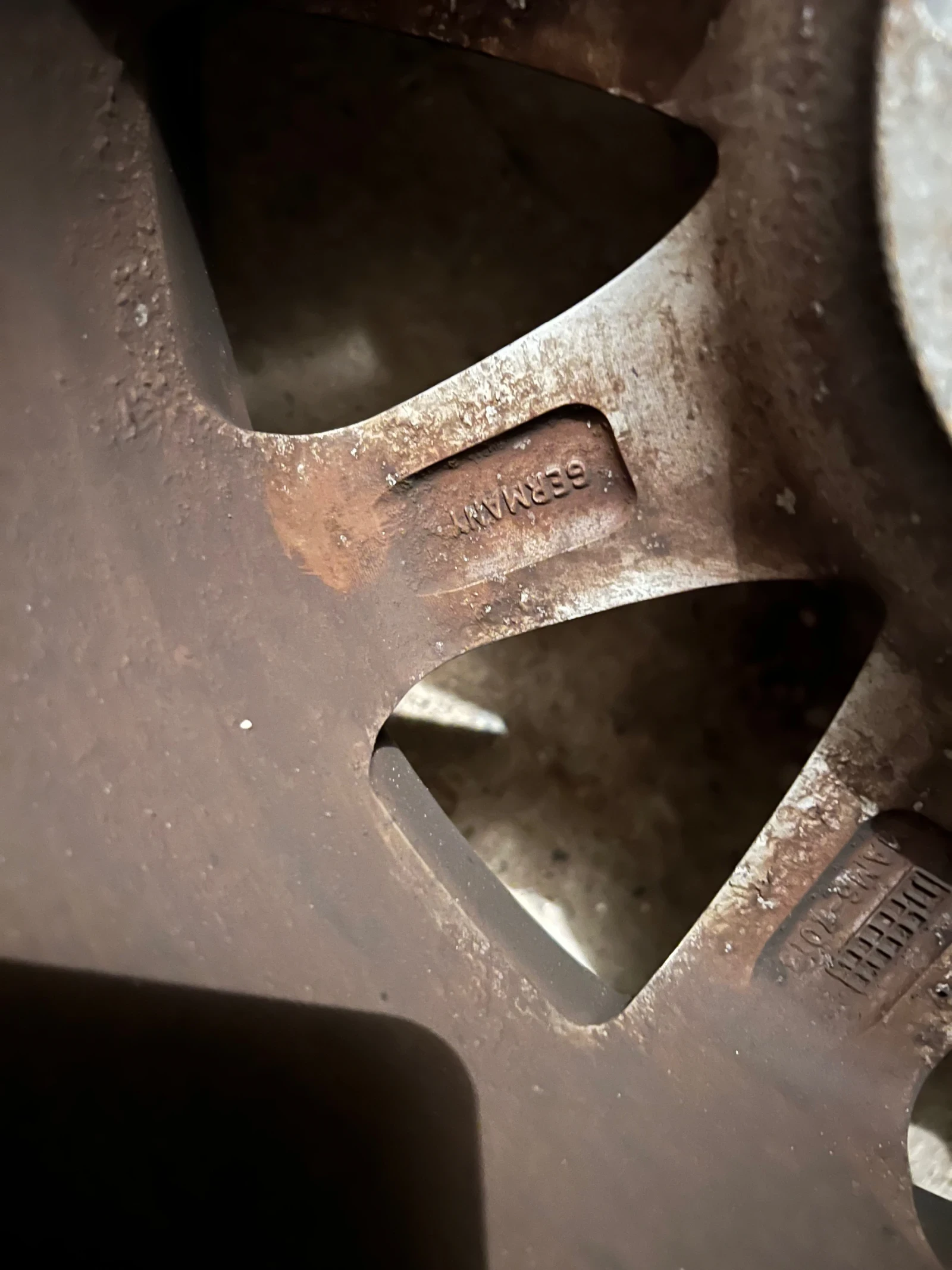    215/65R16 | Mobile.bg   8