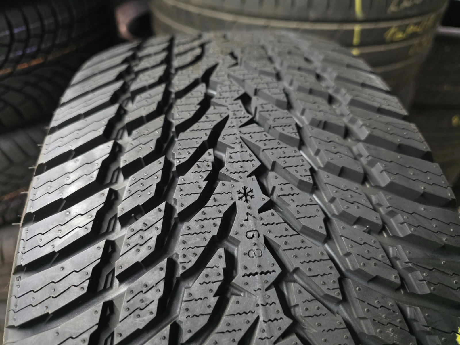 Гуми Зимни 225/45R17