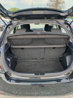 Toyota Yaris 1.5, 75к.с. Хибрид , снимка 7