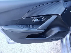 Peugeot 208 1.2 100к.с.GT, снимка 12
