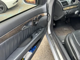Mercedes-Benz E 320, снимка 15