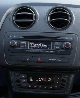 Seat Ibiza 1.2i FACELIFT - 5400 лв. - 19785637 12