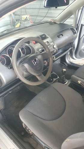 Обява за продажба на Honda Jazz Benzin ~4 300 лв. - изображение 5