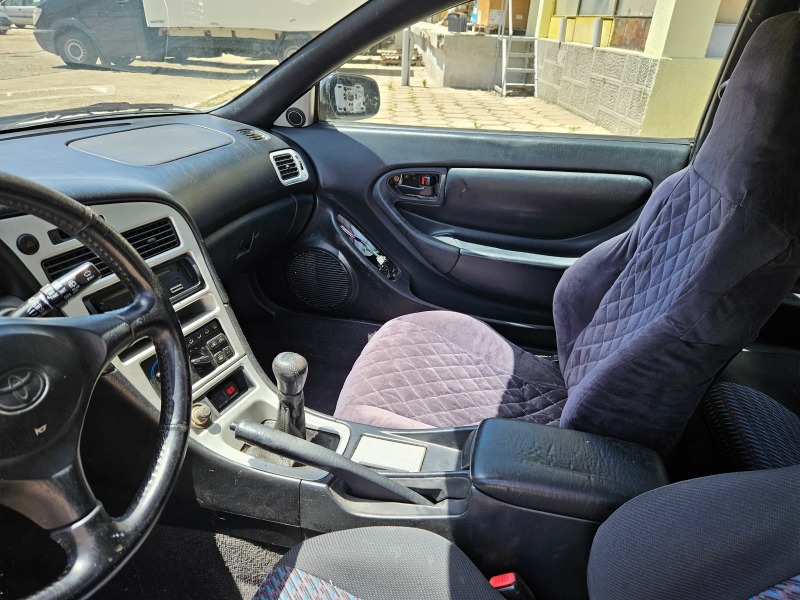 Toyota Celica 1.8, снимка 12 - Автомобили и джипове - 46331771