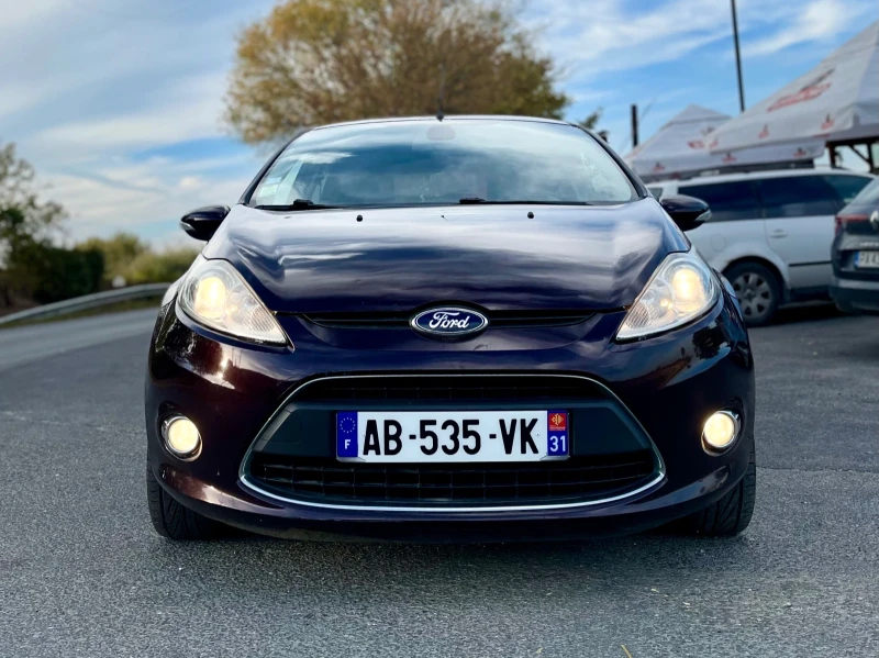 Ford Fiesta * Абсолютно Всички Екстри * , снимка 1 - Автомобили и джипове - 47789332