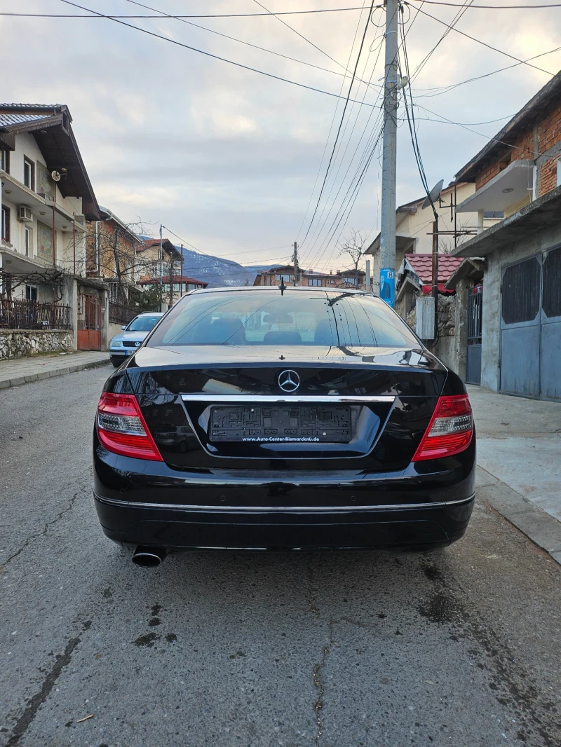 Mercedes-Benz C 220, снимка 4 - Автомобили и джипове - 49528023