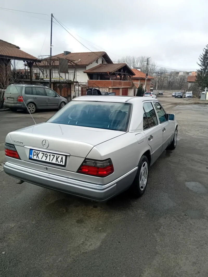 Mercedes-Benz 124 2.0 136 itali, снимка 3 - Автомобили и джипове - 49291763