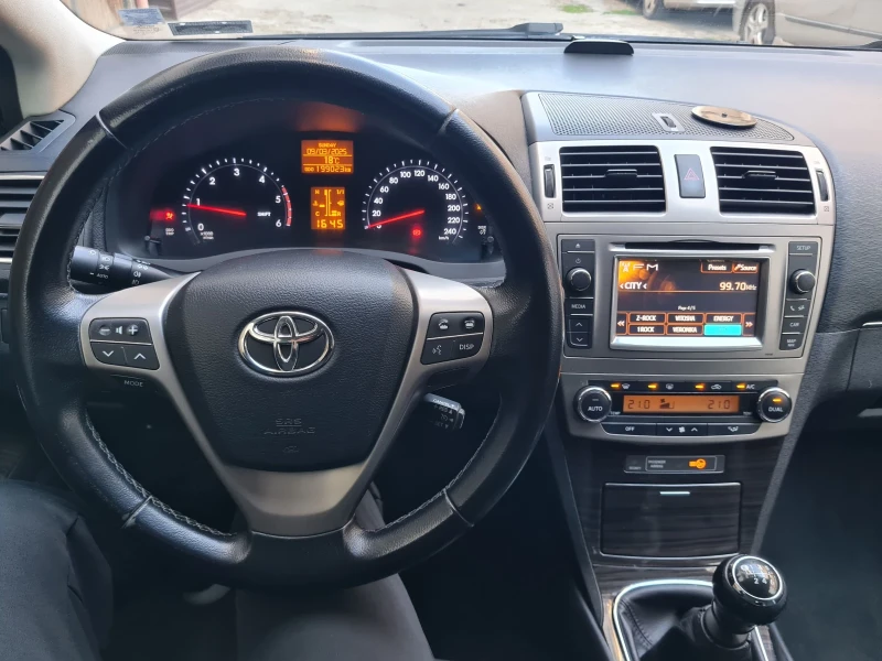 Toyota Avensis 2.0 D-4D (Facelift), снимка 10 - Автомобили и джипове - 49427595