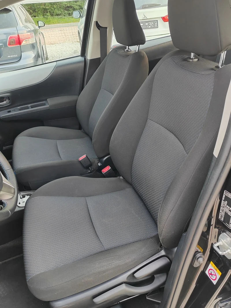 Toyota Yaris 1.5, 75к.с. Хибрид , снимка 9 - Автомобили и джипове - 50577855