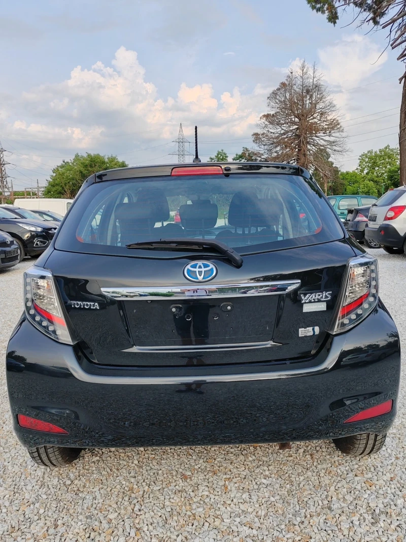 Toyota Yaris 1.5, 75к.с. Хибрид , снимка 6 - Автомобили и джипове - 50577855