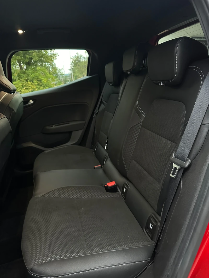 Renault Clio 1.6 E-tech Multi-mode Hybrid, снимка 10 - Автомобили и джипове - 50716583