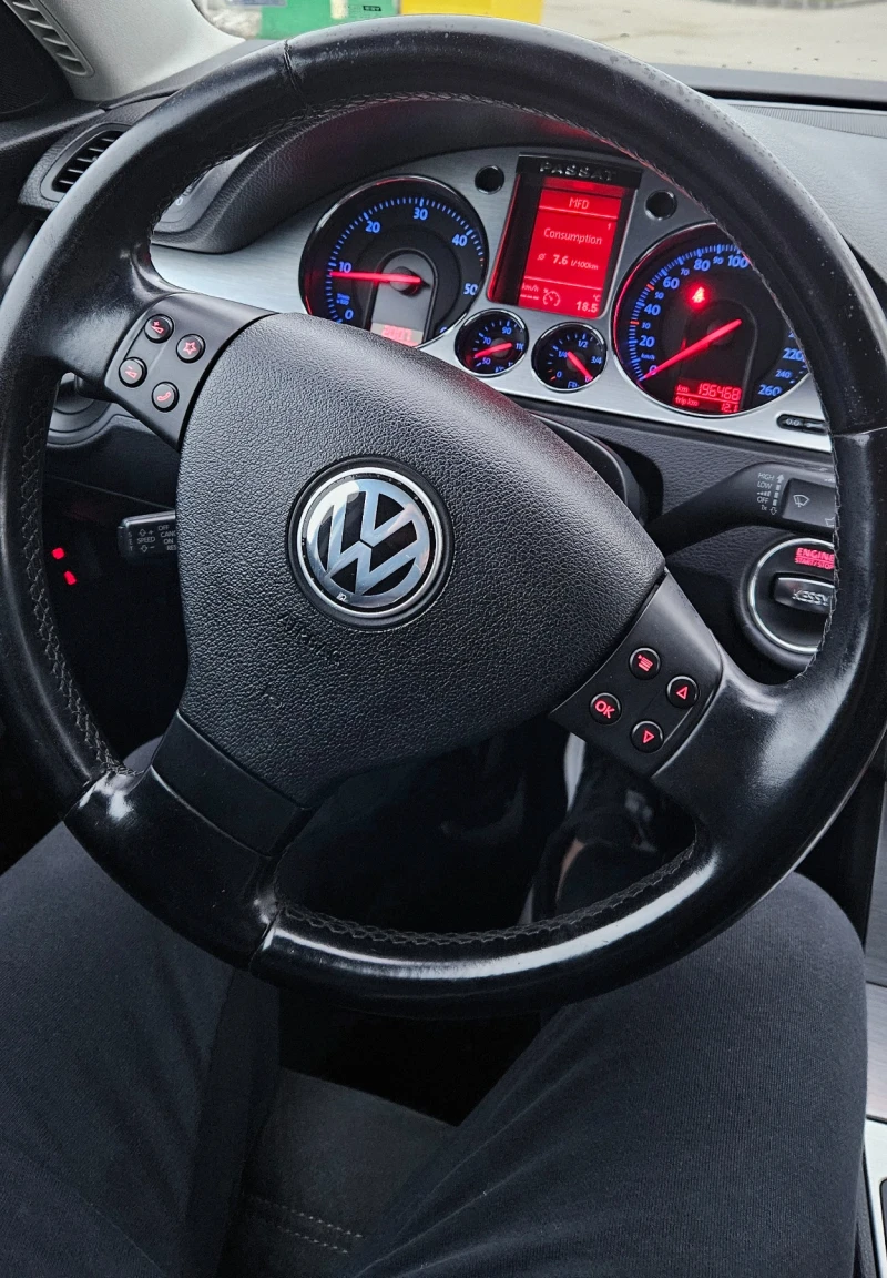 VW Passat, снимка 8 - Автомобили и джипове - 51323183
