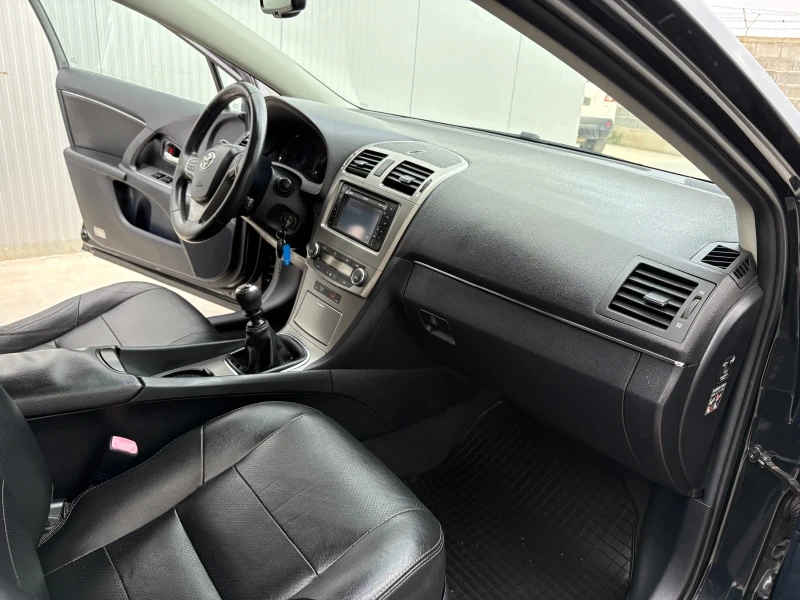 Toyota Avensis 2.2 D4D* 150* Navi* Camera* Xenon* EURO5* , снимка 7 - Автомобили и джипове - 51034858