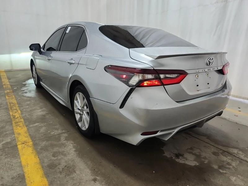 Toyota Camry SE* 2.5* Подгрев* Нисък пробег!, снимка 3 - Автомобили и джипове - 52317681
