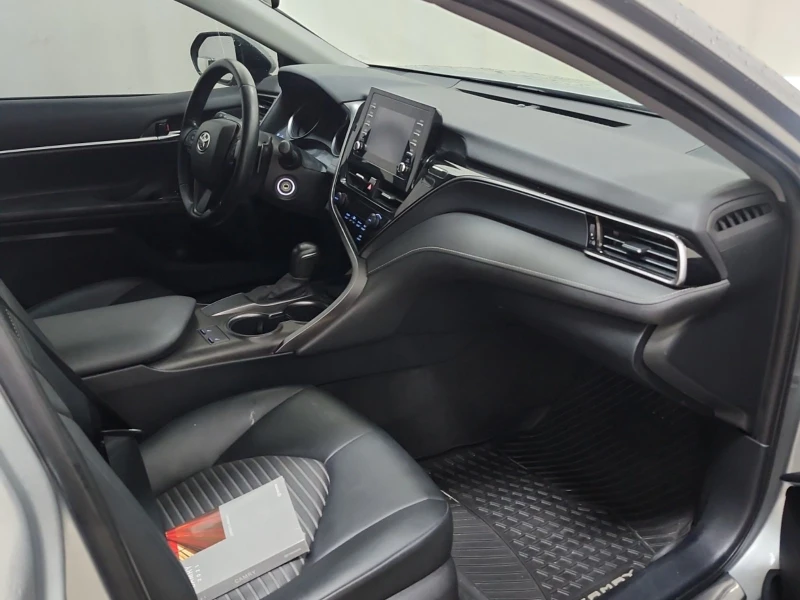 Toyota Camry SE* 2.5* Подгрев* Нисък пробег!, снимка 10 - Автомобили и джипове - 52317681