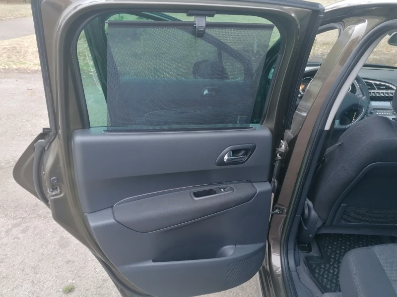 Peugeot 3008 1.6 HDI, снимка 10 - Автомобили и джипове - 52516408