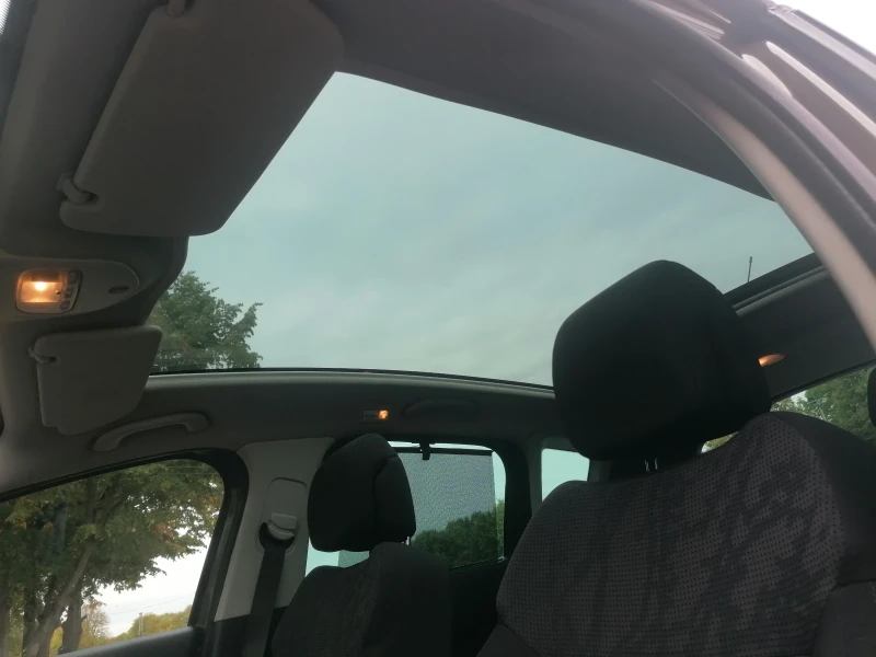 Peugeot 3008 1.6 HDI, снимка 9 - Автомобили и джипове - 52516408