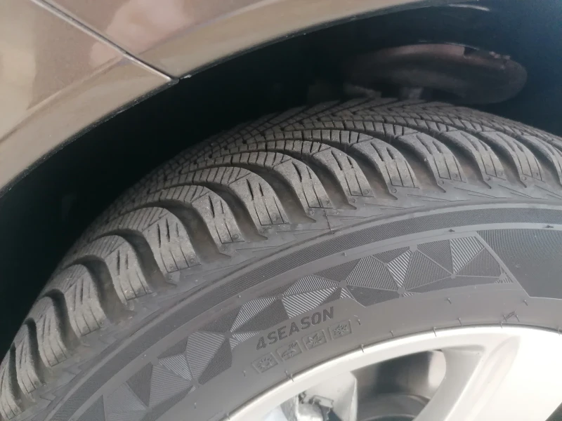 Peugeot 3008 1.6 HDI, снимка 17 - Автомобили и джипове - 52516408