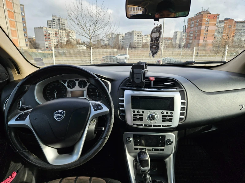 Lancia Delta, снимка 12 - Автомобили и джипове - 53286053