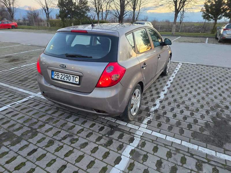 Kia Ceed 1.6 ГАЗ КЛИМАТИК, снимка 4 - Автомобили и джипове - 53588622