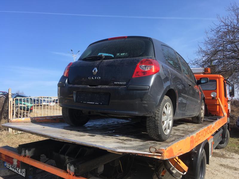 Renault Clio, снимка 2 - Автомобили и джипове - 31959434