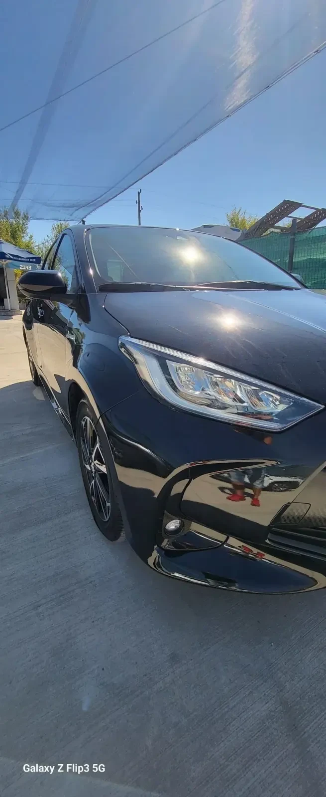 Toyota Yaris Hybrid  - изображение 3