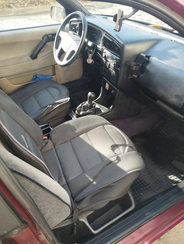 VW Passat комби, снимка 7 - Автомобили и джипове - 53155294