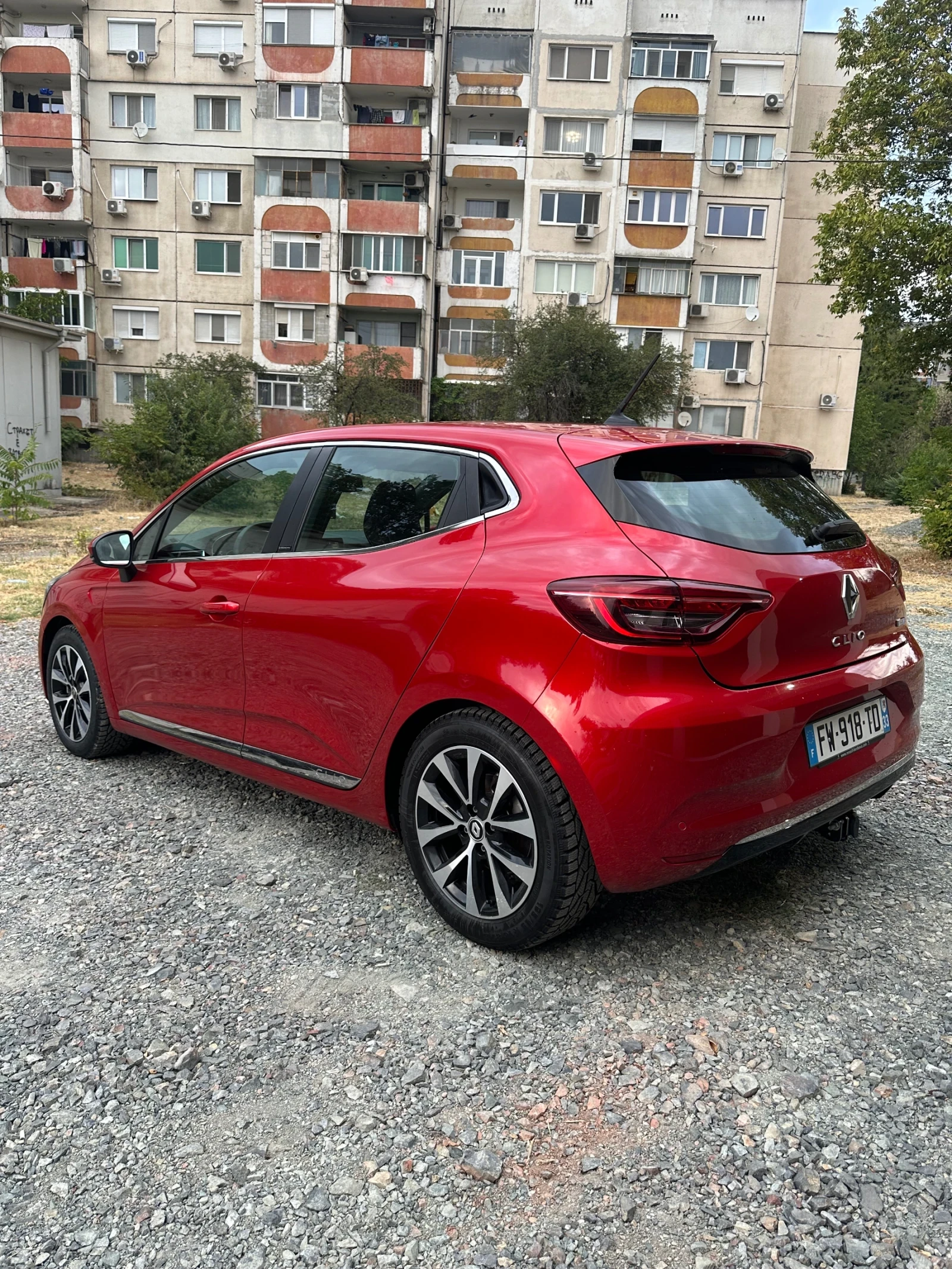Renault Clio 1.6 E-tech Multi-mode Hybrid - изображение 4