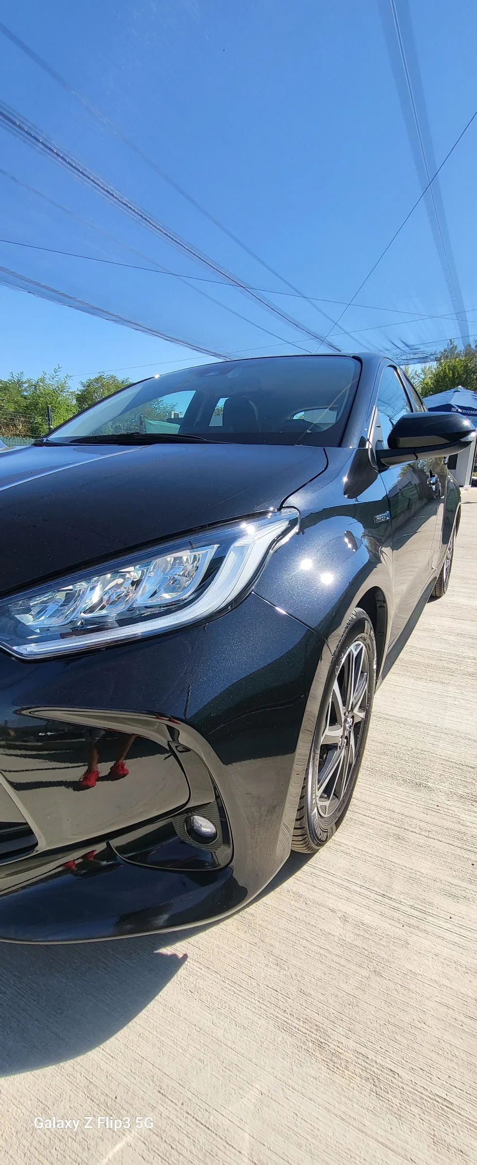 Toyota Yaris Hybrid  - изображение 2