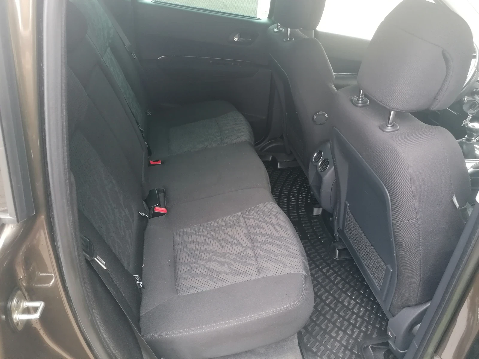 Peugeot 3008 1.6 HDI | Mobile.bg   13