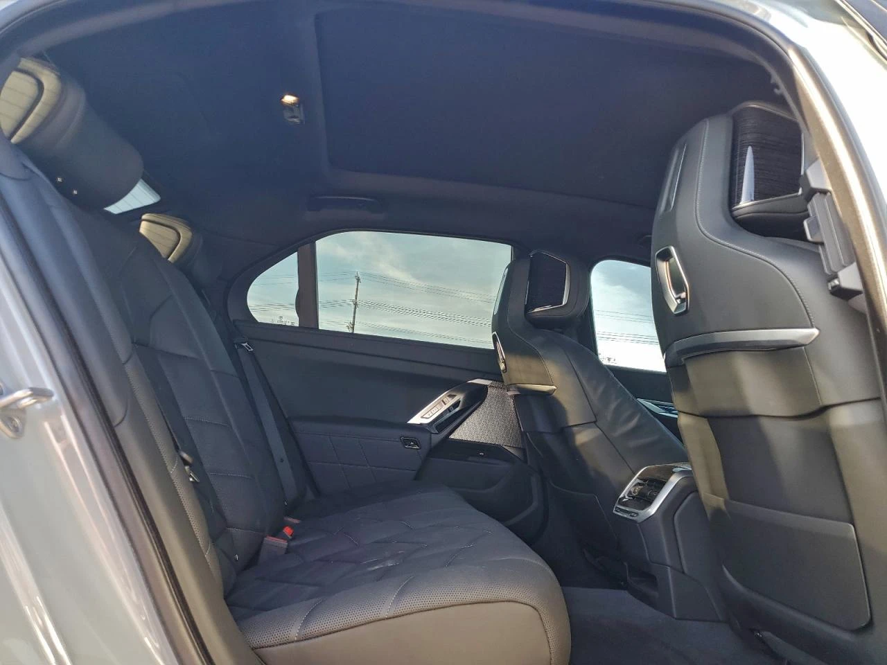 BMW i7 EDRIVE50* M PKG* Bowers & Wilkins Diamond*  | Mobile.bg � ����������� 10