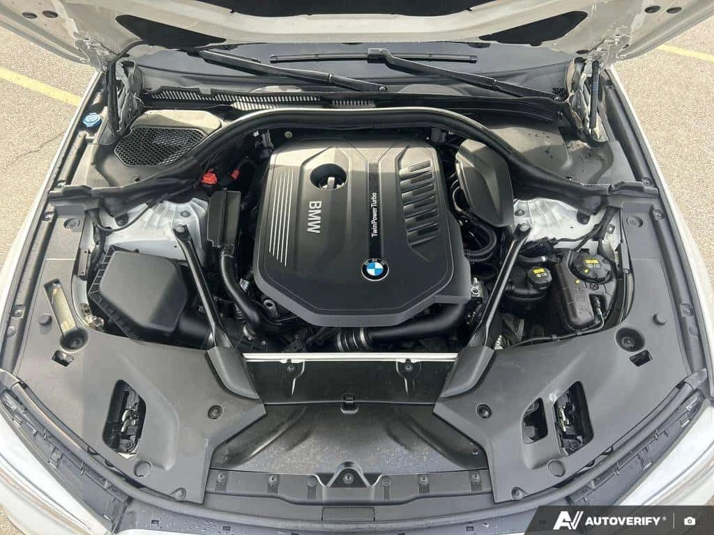 BMW 540 * 540i xDrive Awd | Leather | Sunroof * CARFAX * Ц, снимка 12 - Автомобили и джипове - 53811205