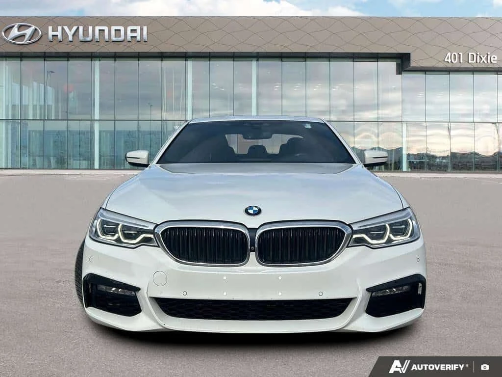 BMW 540 * 540i xDrive Awd | Leather | Sunroof * CARFAX * Ц, снимка 7 - Автомобили и джипове - 53811205