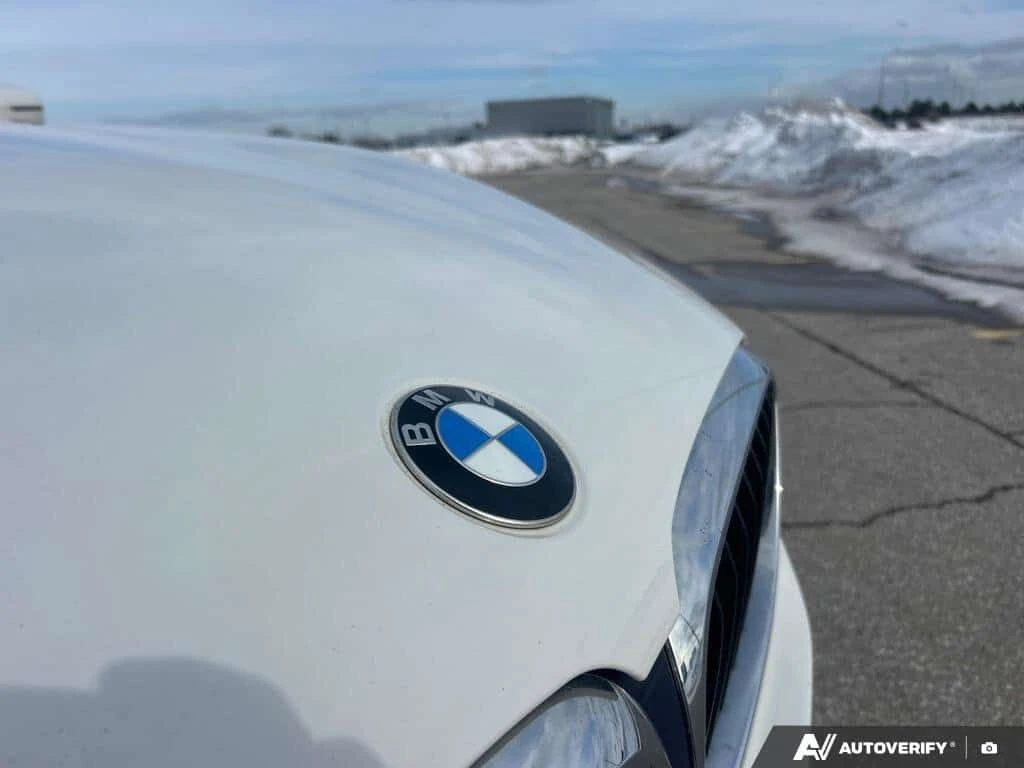 BMW 540 * 540i xDrive Awd | Leather | Sunroof * CARFAX * Ц, снимка 11 - Автомобили и джипове - 53811205