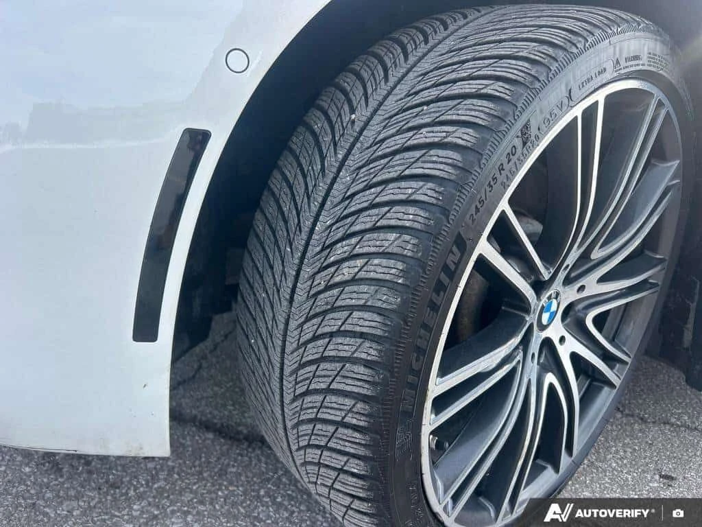 BMW 540 * 540i xDrive Awd | Leather | Sunroof * CARFAX * Ц, снимка 9 - Автомобили и джипове - 53811205