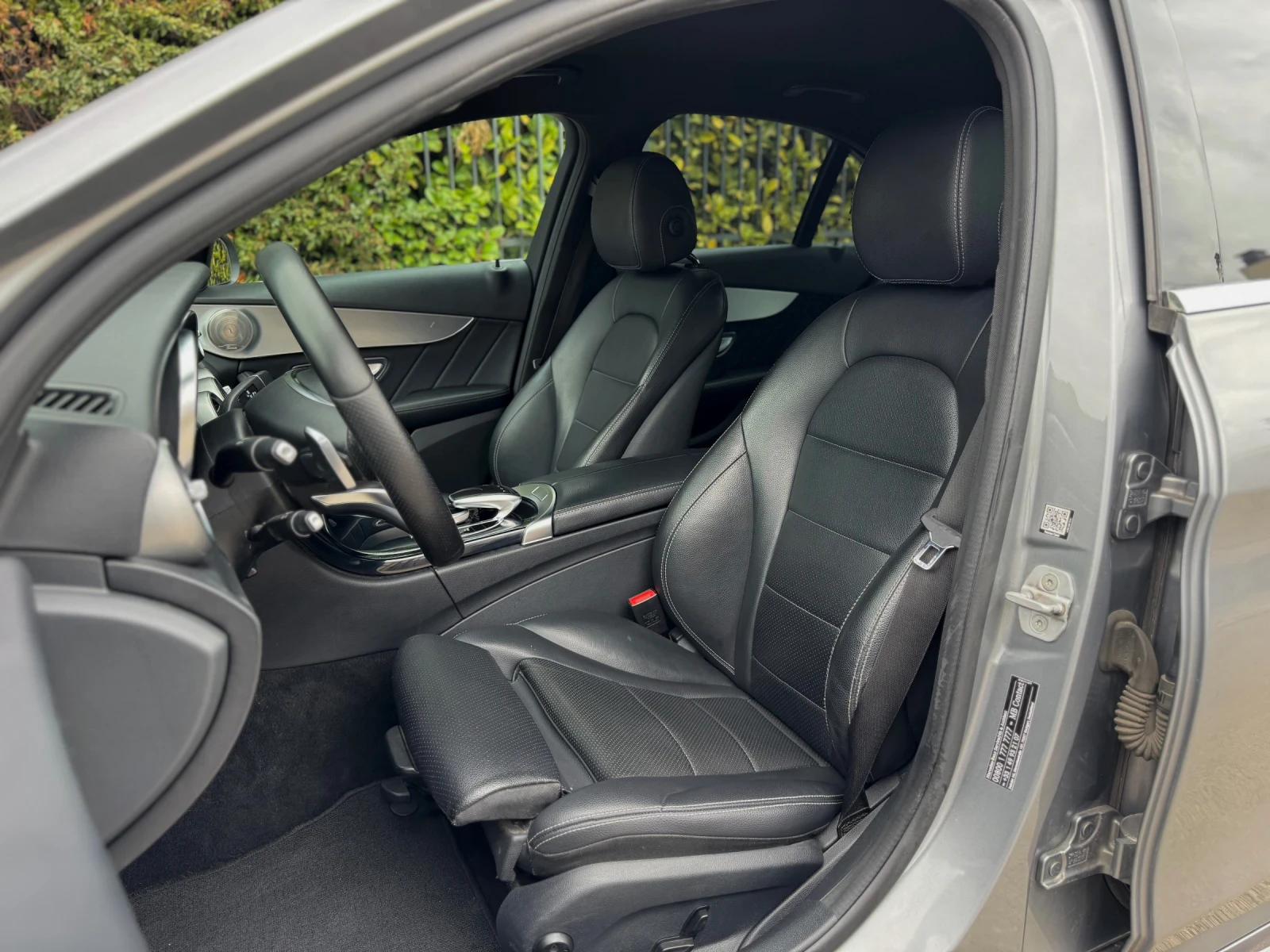 Mercedes-Benz C 220 AMG, снимка 14 - Автомобили и джипове - 53950460