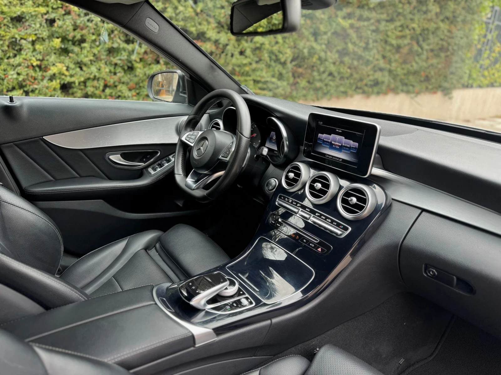 Mercedes-Benz C 220 AMG, снимка 11 - Автомобили и джипове - 53950460