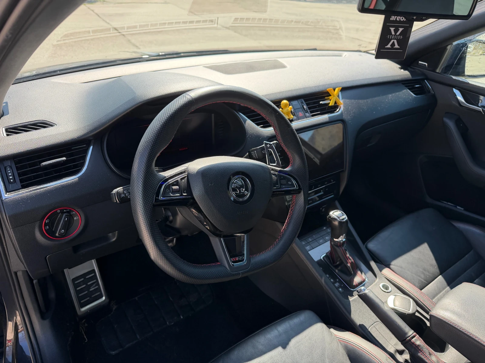 Skoda Octavia 2.0 VRS, снимка 15 - Автомобили и джипове - 54124991