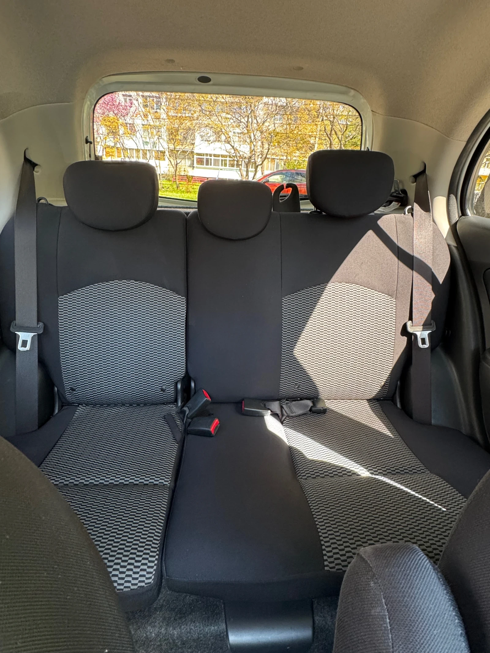 Nissan Micra 1.2, снимка 9 - Автомобили и джипове - 54310050