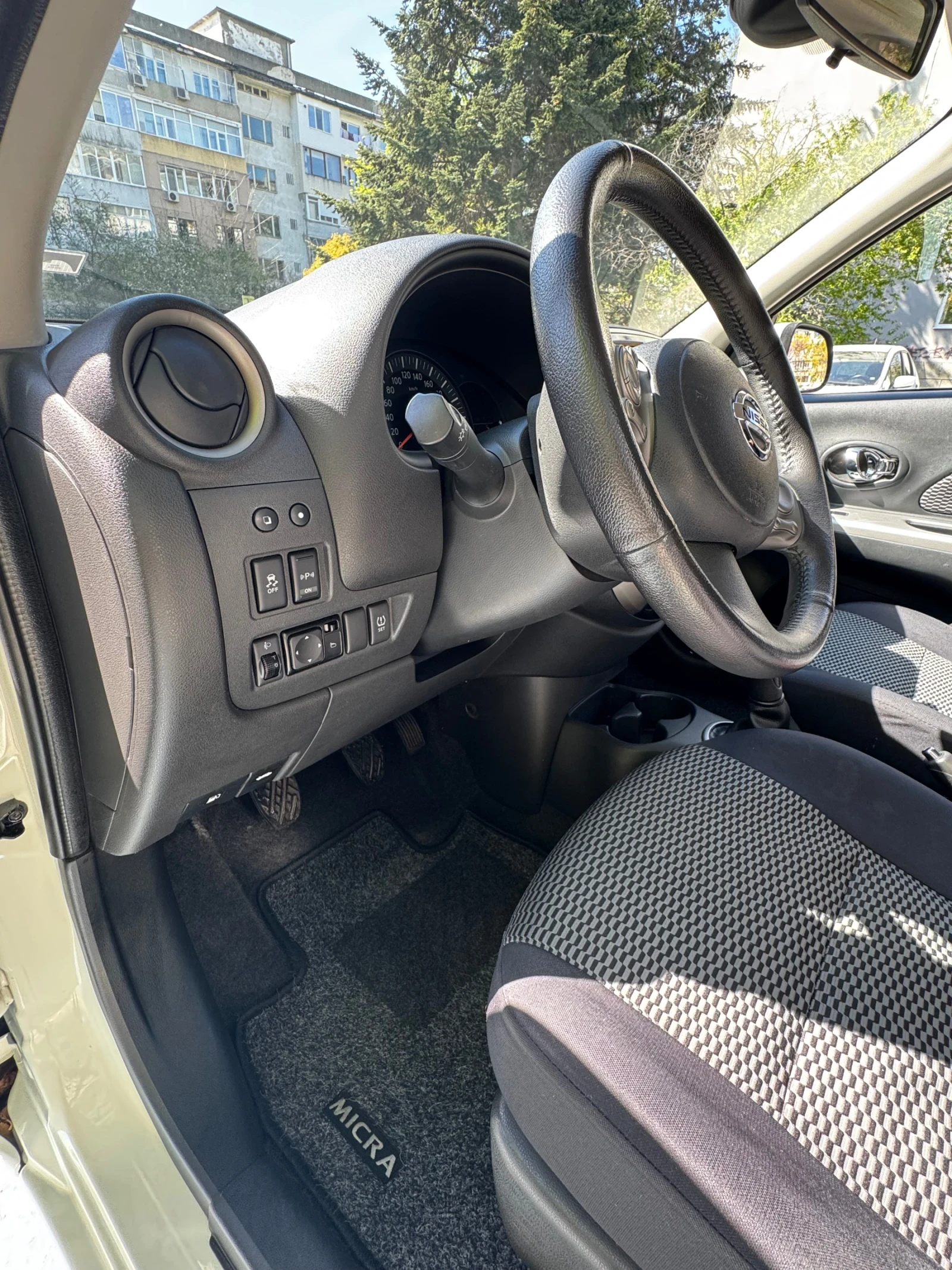Nissan Micra 1.2, снимка 13 - Автомобили и джипове - 54310050