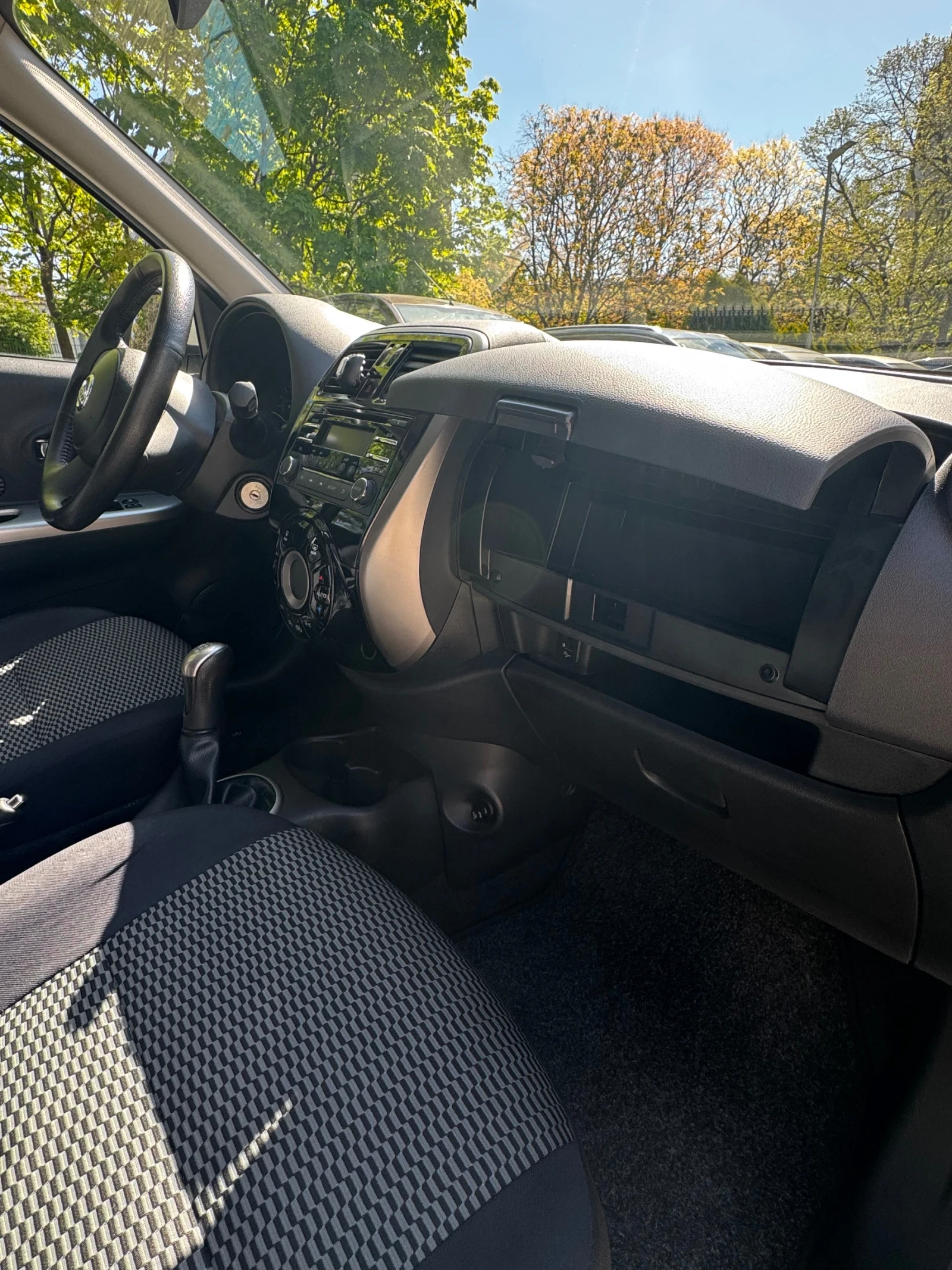 Nissan Micra 1.2, снимка 12 - Автомобили и джипове - 54310050