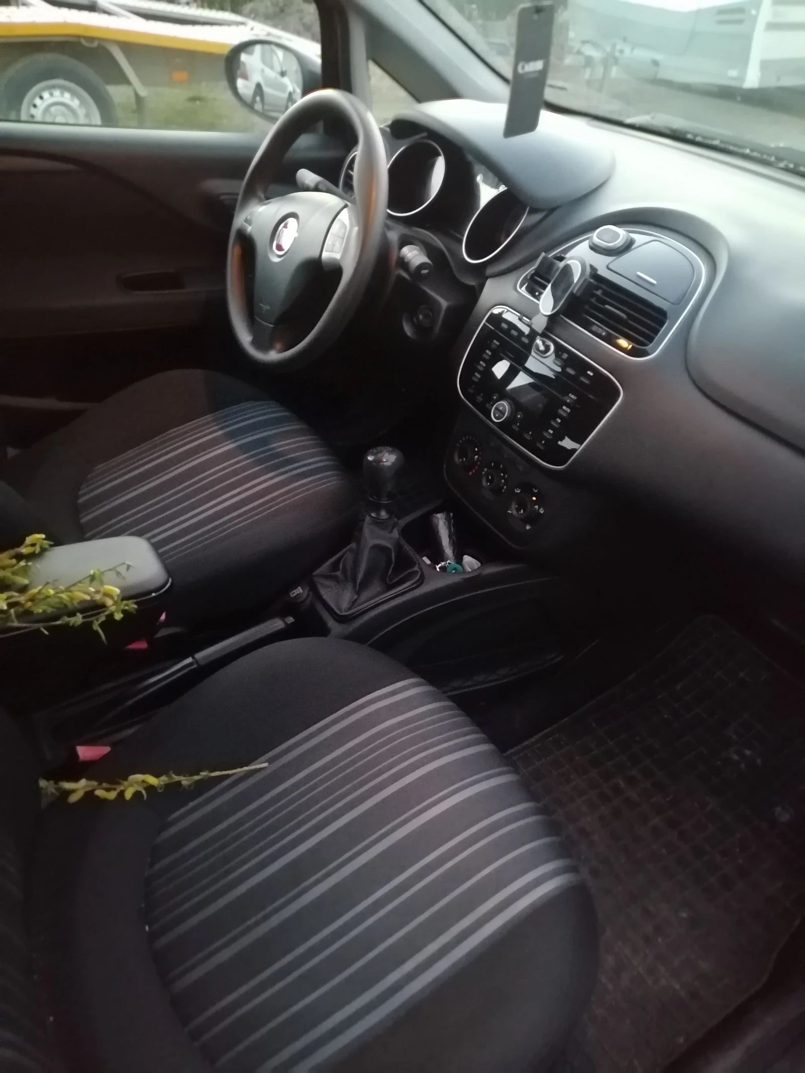 Fiat Punto, снимка 6 - Автомобили и джипове - 54370172