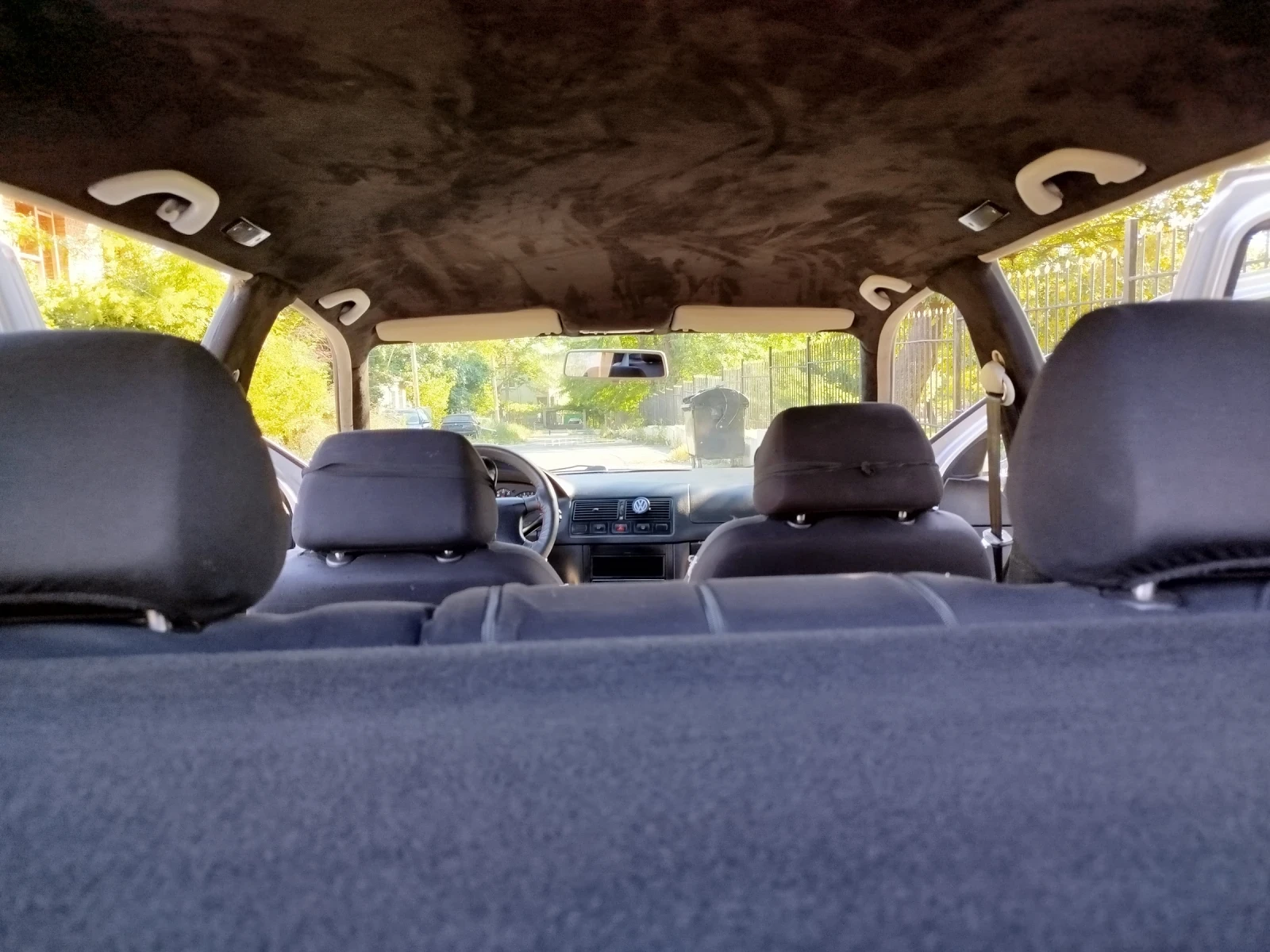 VW Golf 1.9 EDITION , снимка 11 - Автомобили и джипове - 55018319