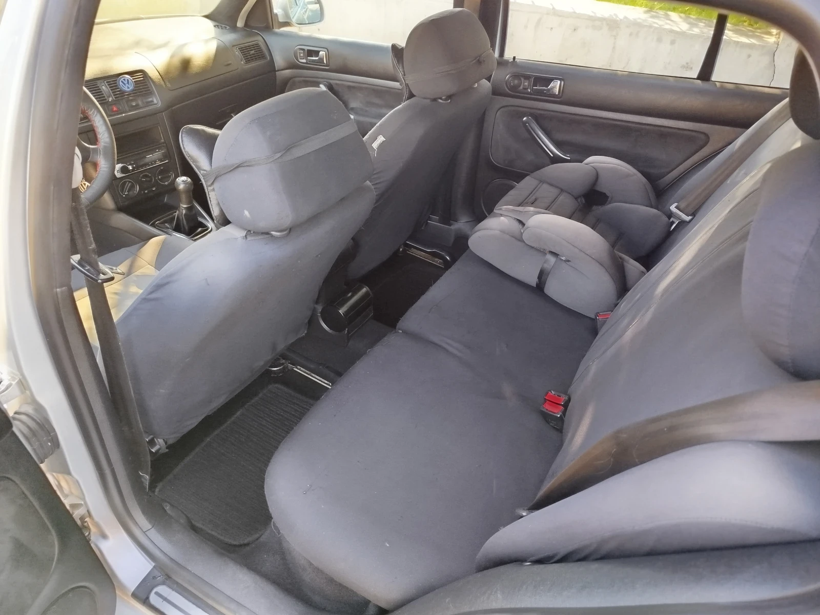 VW Golf 1.9 EDITION , снимка 7 - Автомобили и джипове - 55018319