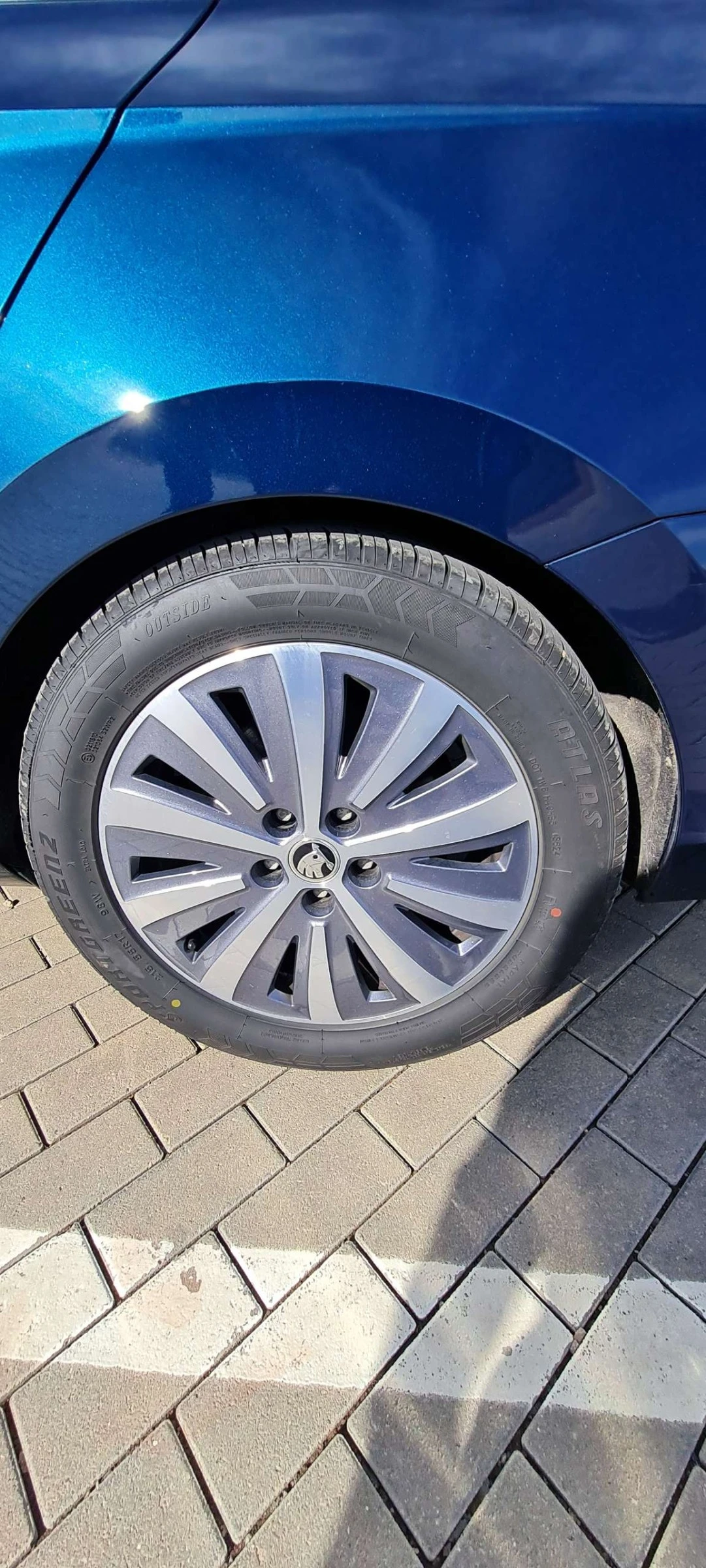 Skoda Superb Edition, снимка 3 - Автомобили и джипове - 55187467