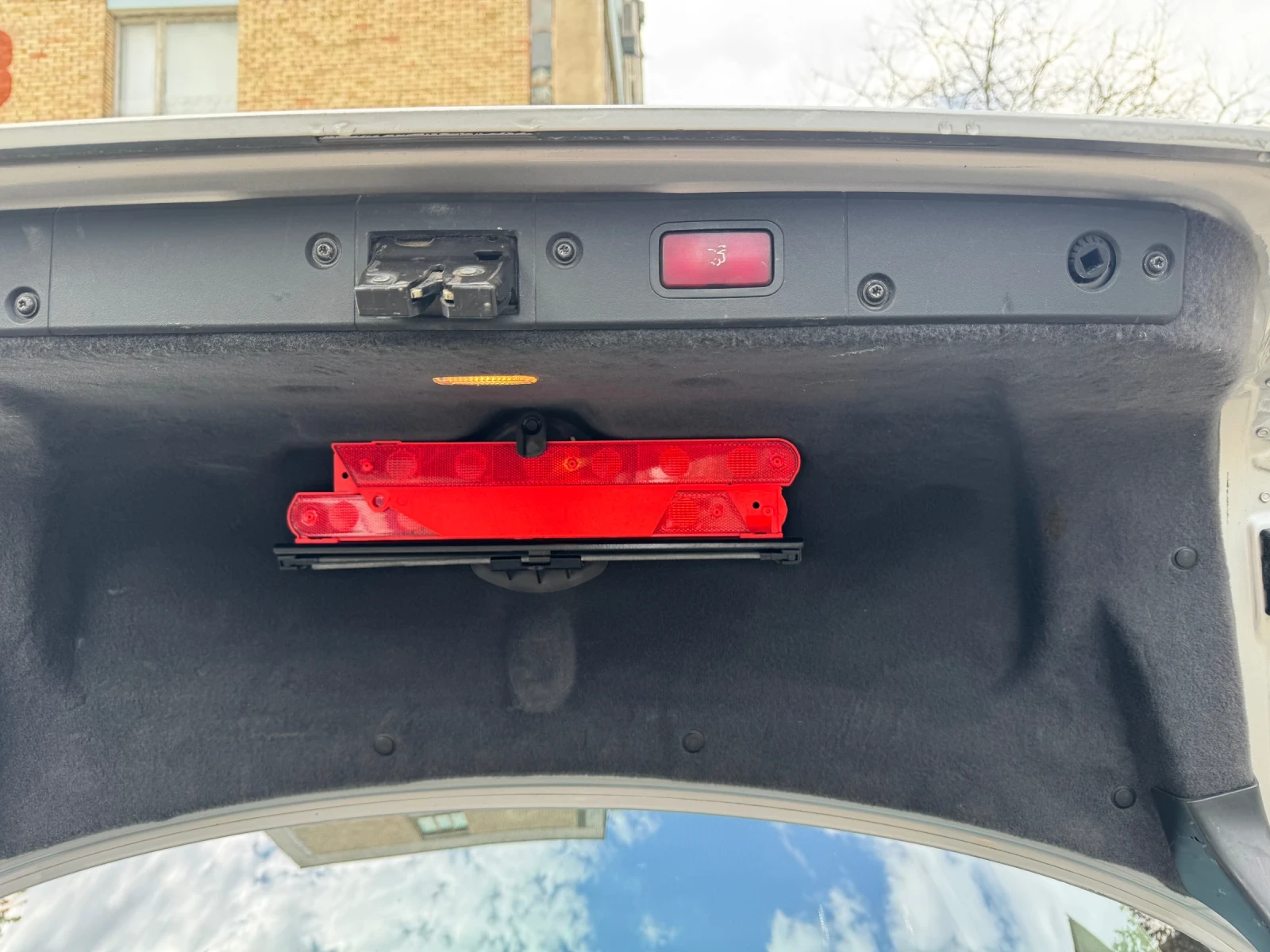 Mercedes-Benz E 320, снимка 7 - Автомобили и джипове - 55278993
